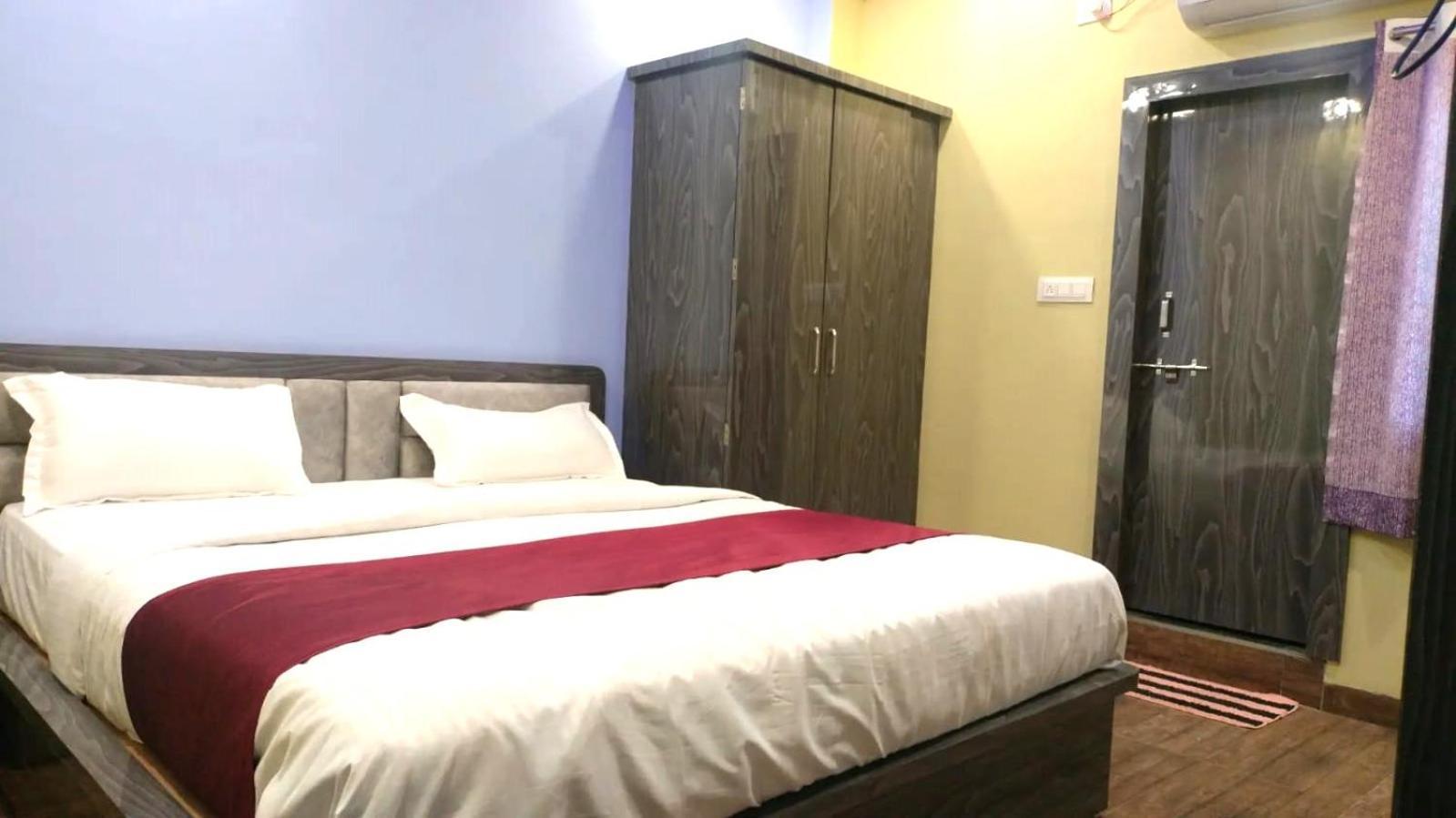 Baba Hotel Shāmpur Exterior photo